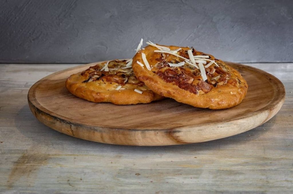 SEVEN GRAIN CAKES